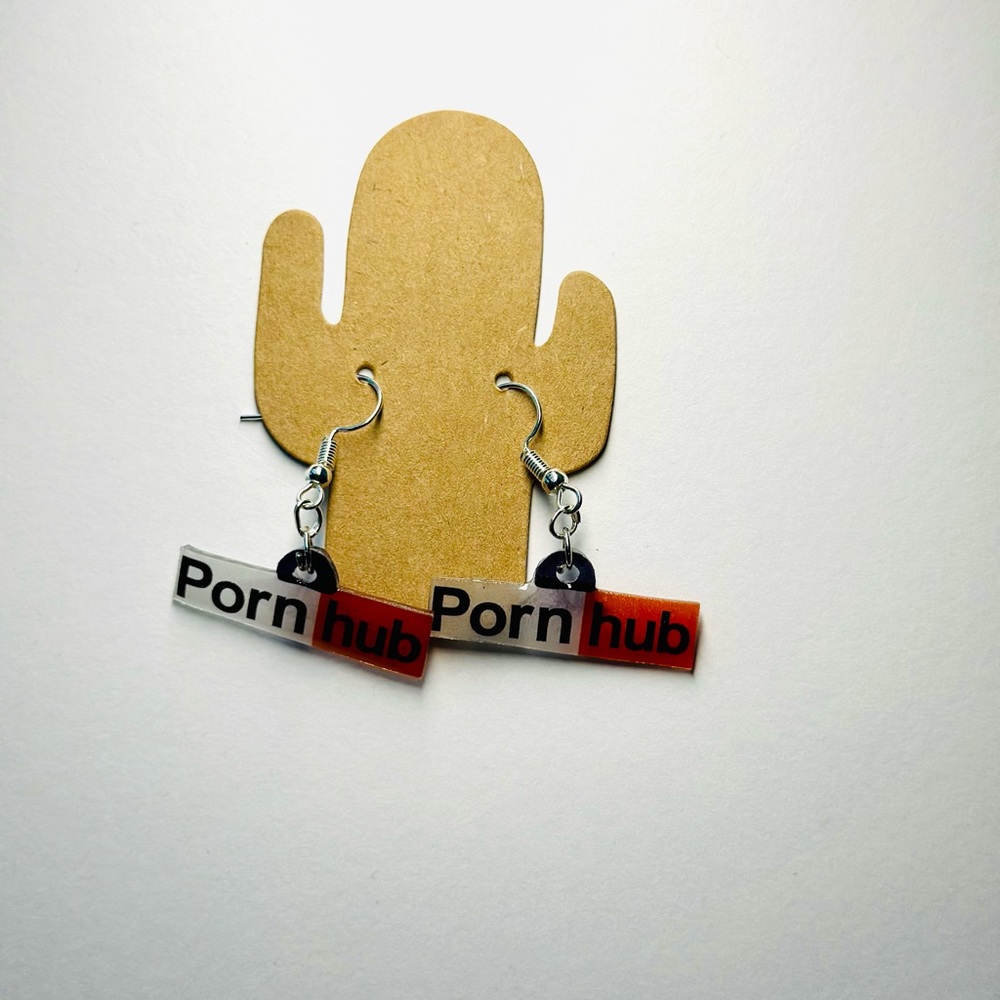 P Hub earrings